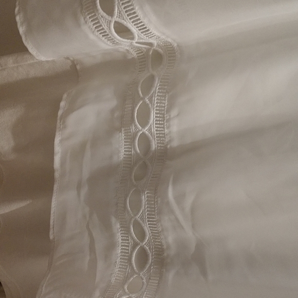 Top - Picture 2 of 3